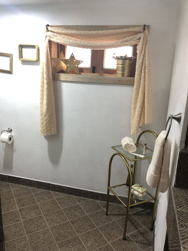 Habitación Tradicional, 1 Cama King, Accesible, Planta Baja — 2
