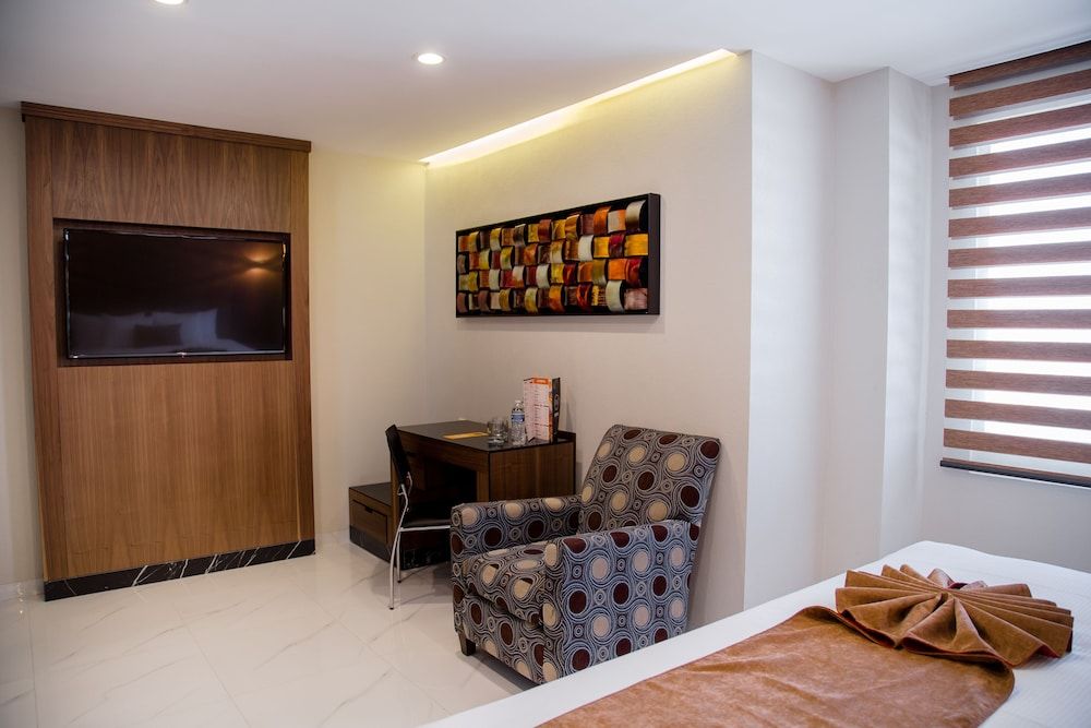 Habitación Ejecutiva, 1 cama King, vista a la ciudad — 4