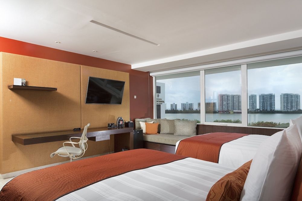 Room, 2 camas Queen, Club Lounge Access, Lagoon View
