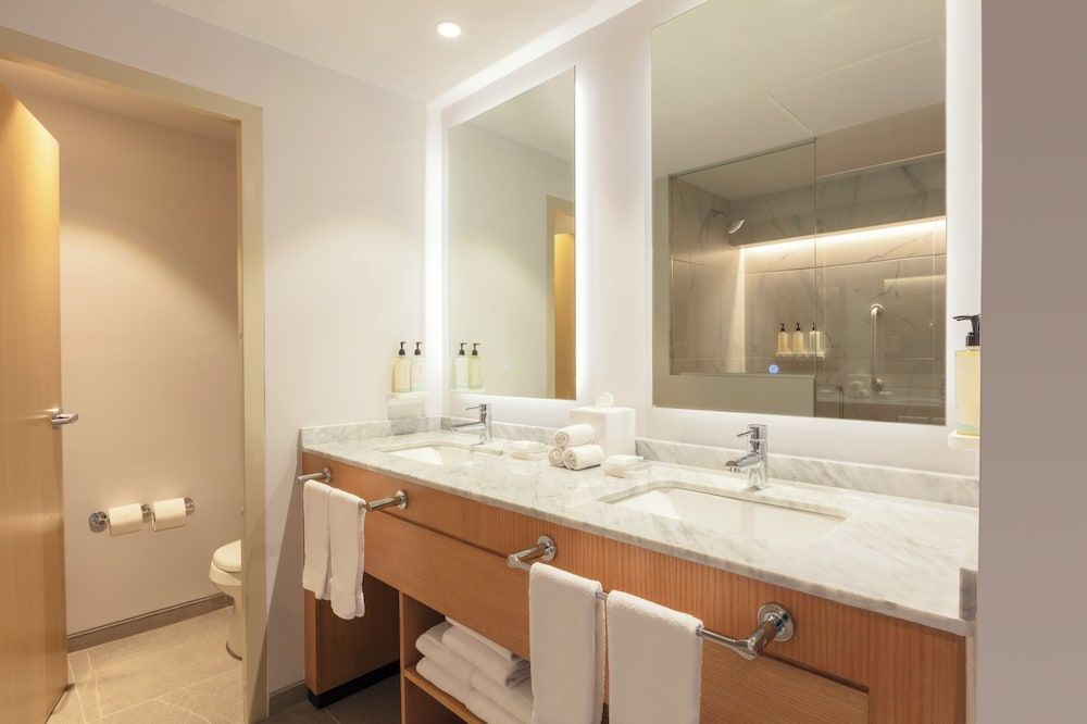Suite, 1 recámara — 4