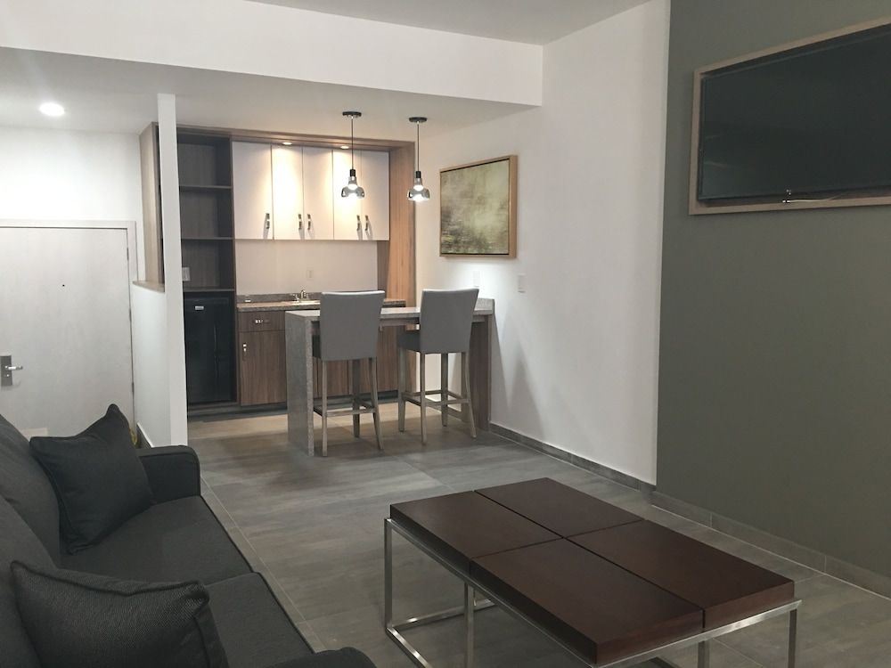 Suite Deluxe, 1 cama King con sofá cama. — 6