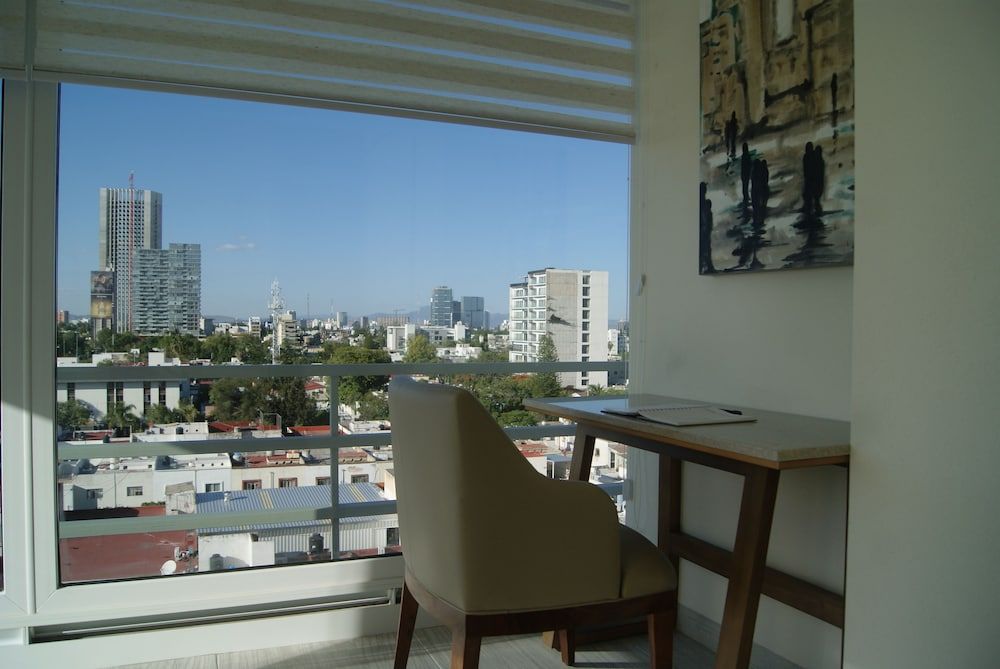 Standard Habitación Doble, 1 cama King, balcón — 5