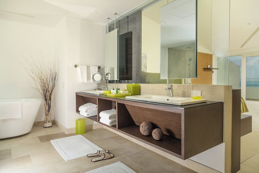 Club Room, 1 cama King, terraza, vista al mar — 7