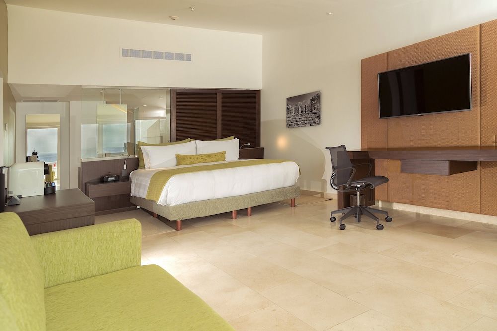 Club Room, 1 cama King, terraza, vista al mar — 5