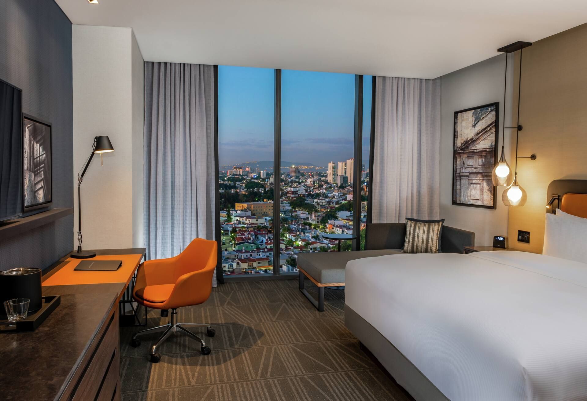 1 cama King-vista a la ciudad — 4