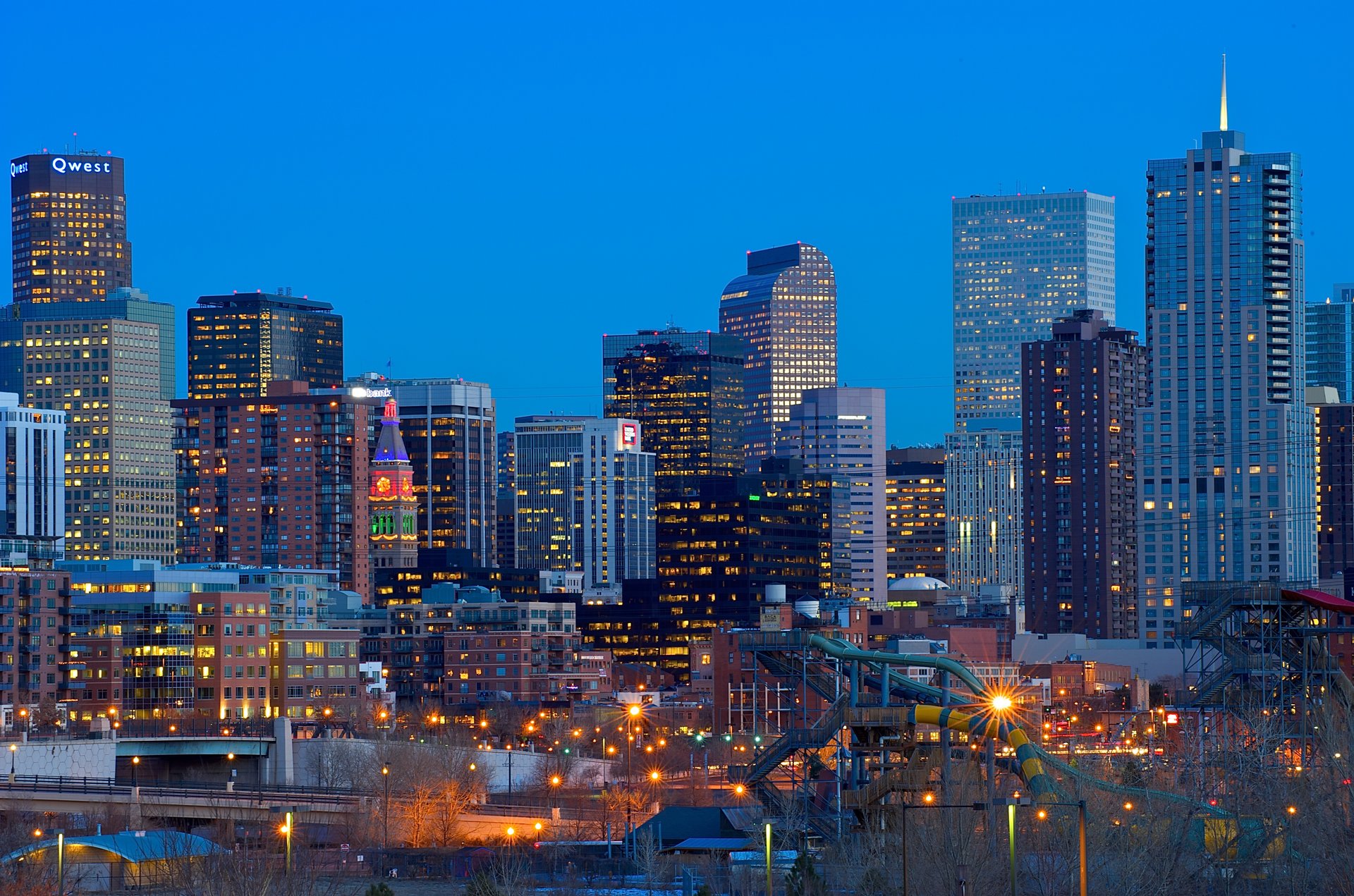 Denver — Mile-High City, montañas Rocosas a la vista