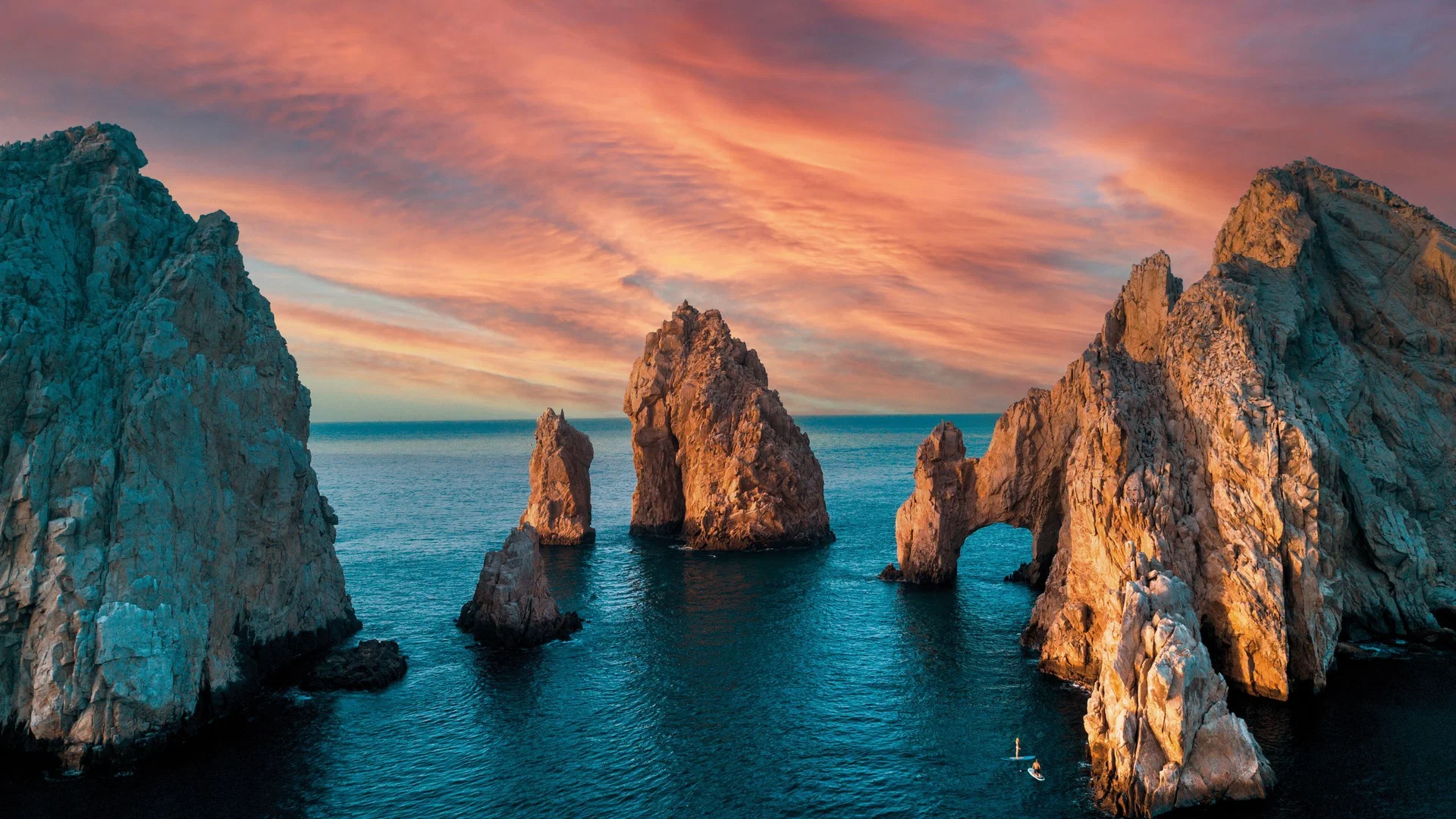 Los Cabos — Resorts de lujo donde desierto encuentra mar