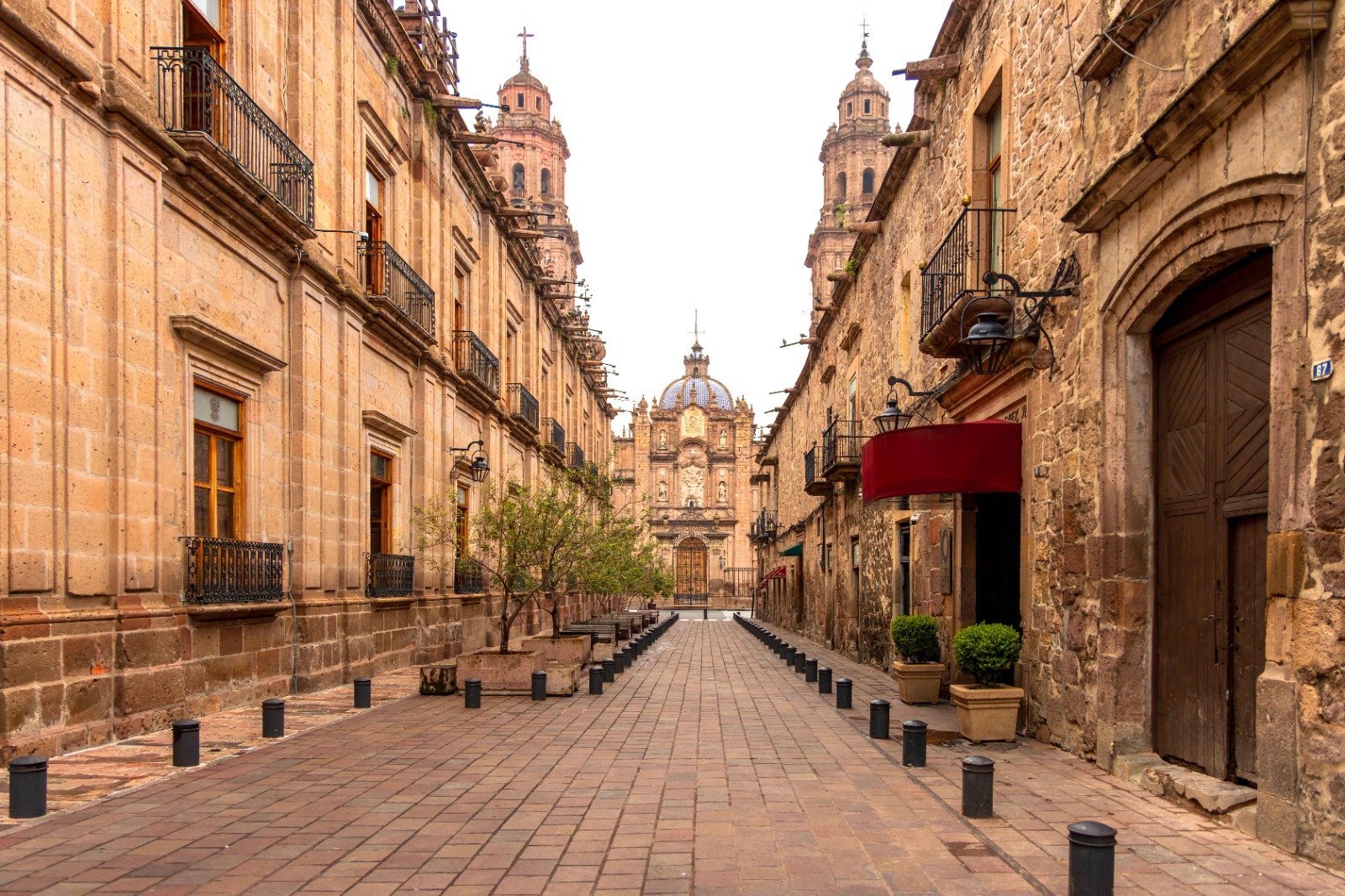 Morelia — Cantera rosa y Patrimonio UNESCO