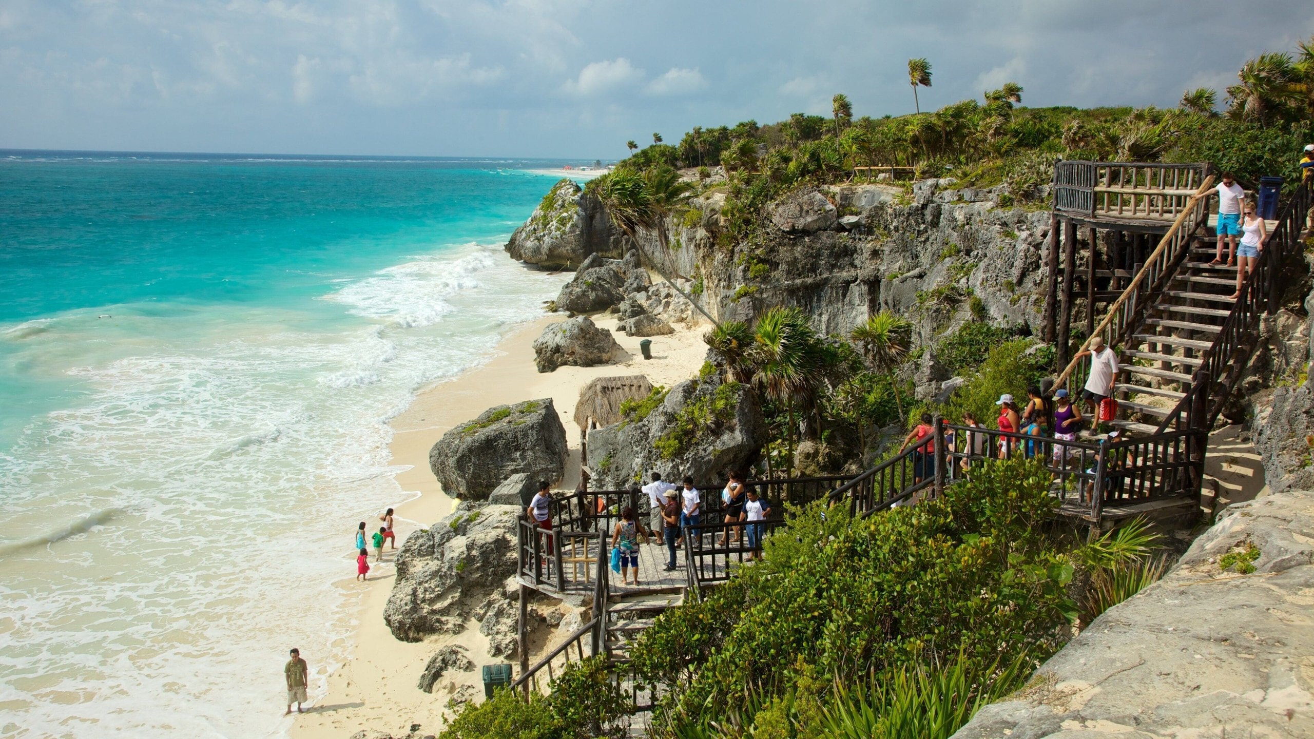 Tulum — Ruinas mayas frente al mar
