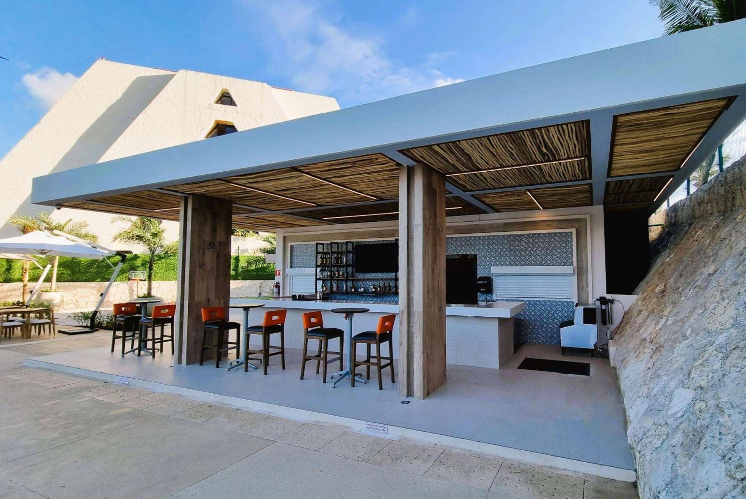 Wyndham Grand Cancun All Inclusive Resort & Villas - 2