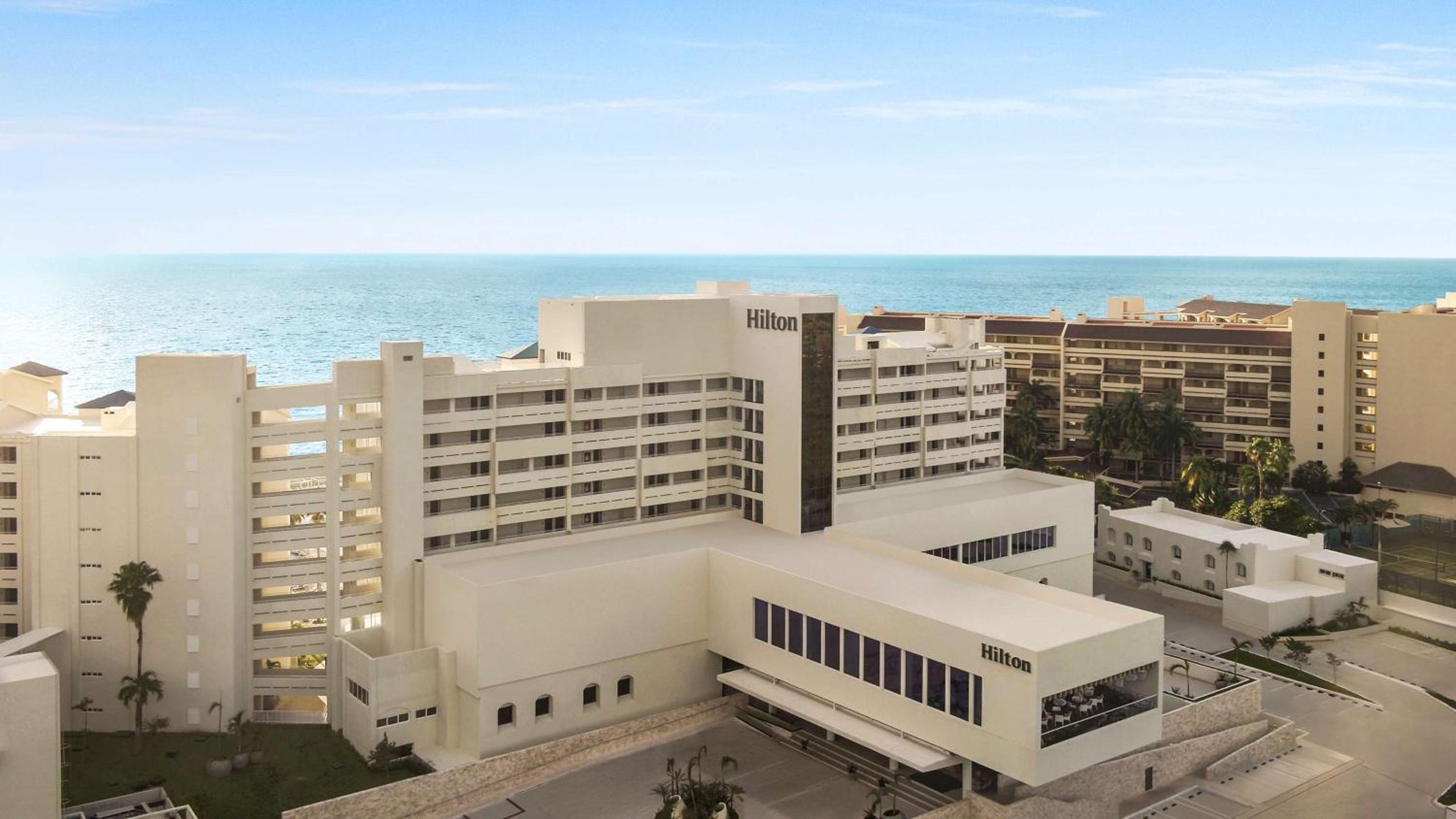 Hilton Cancun Mar Caribe All-Inclusive Resort - 5