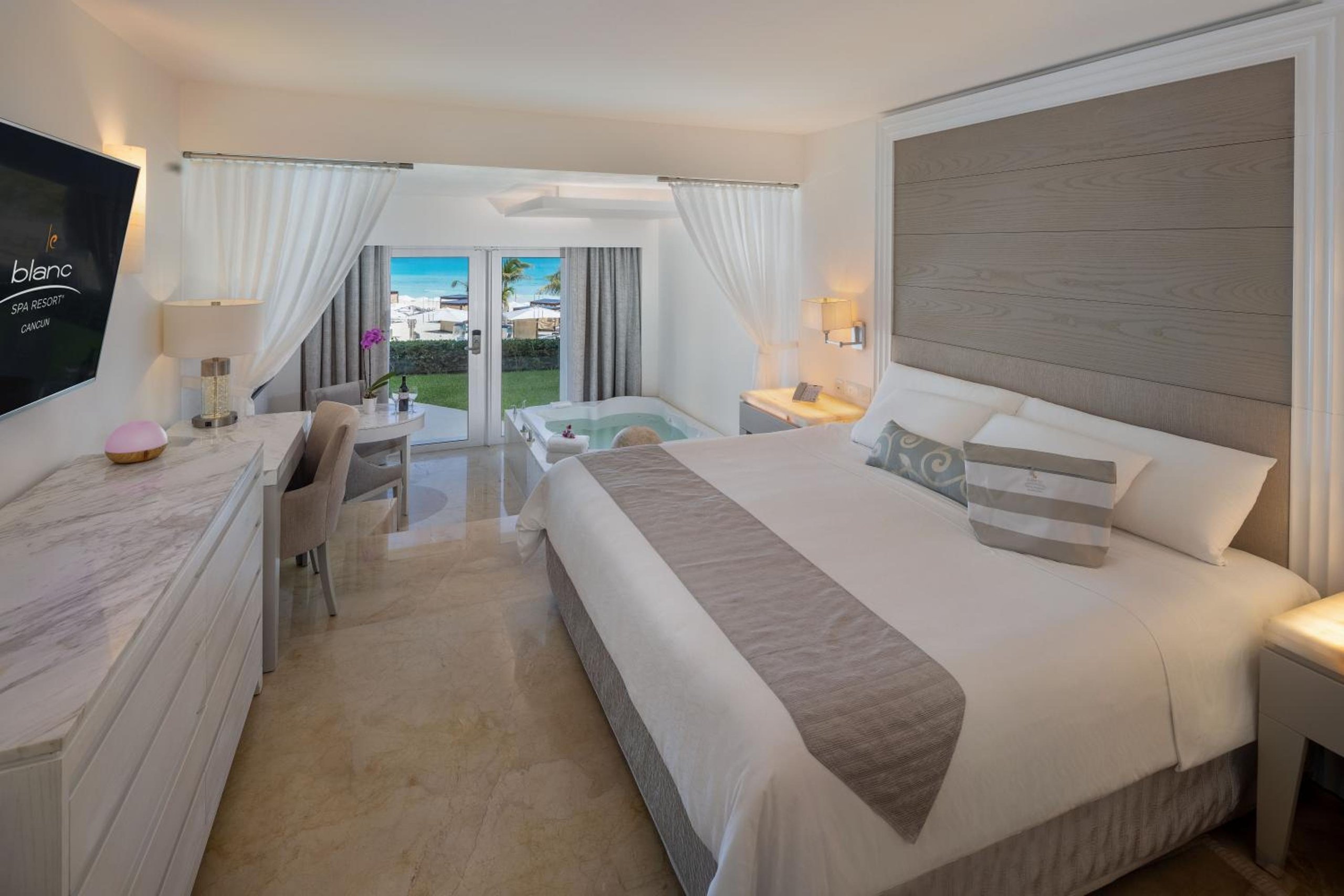 Suite Royal Deluxe con Acceso Directo al Exterior