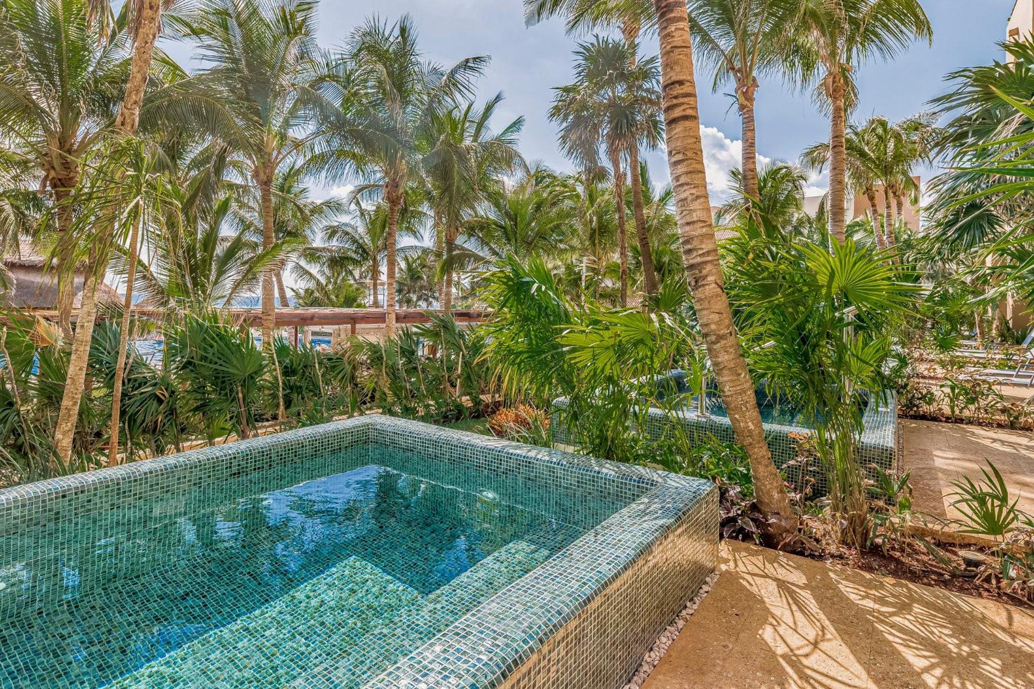 Habitación Premium con piscina de inmersión 2 camas dobles — 7