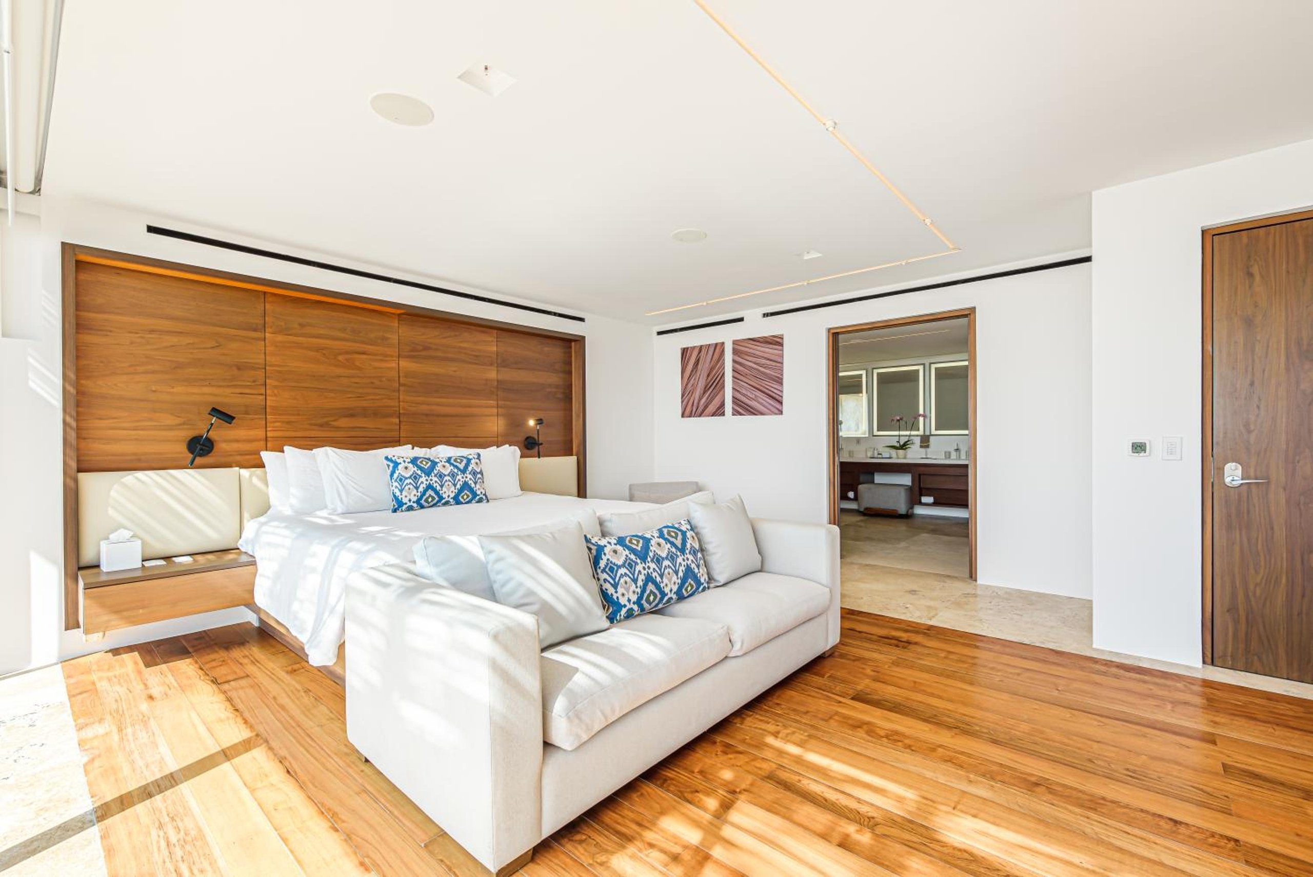 Ático con vista al mar de una habitación