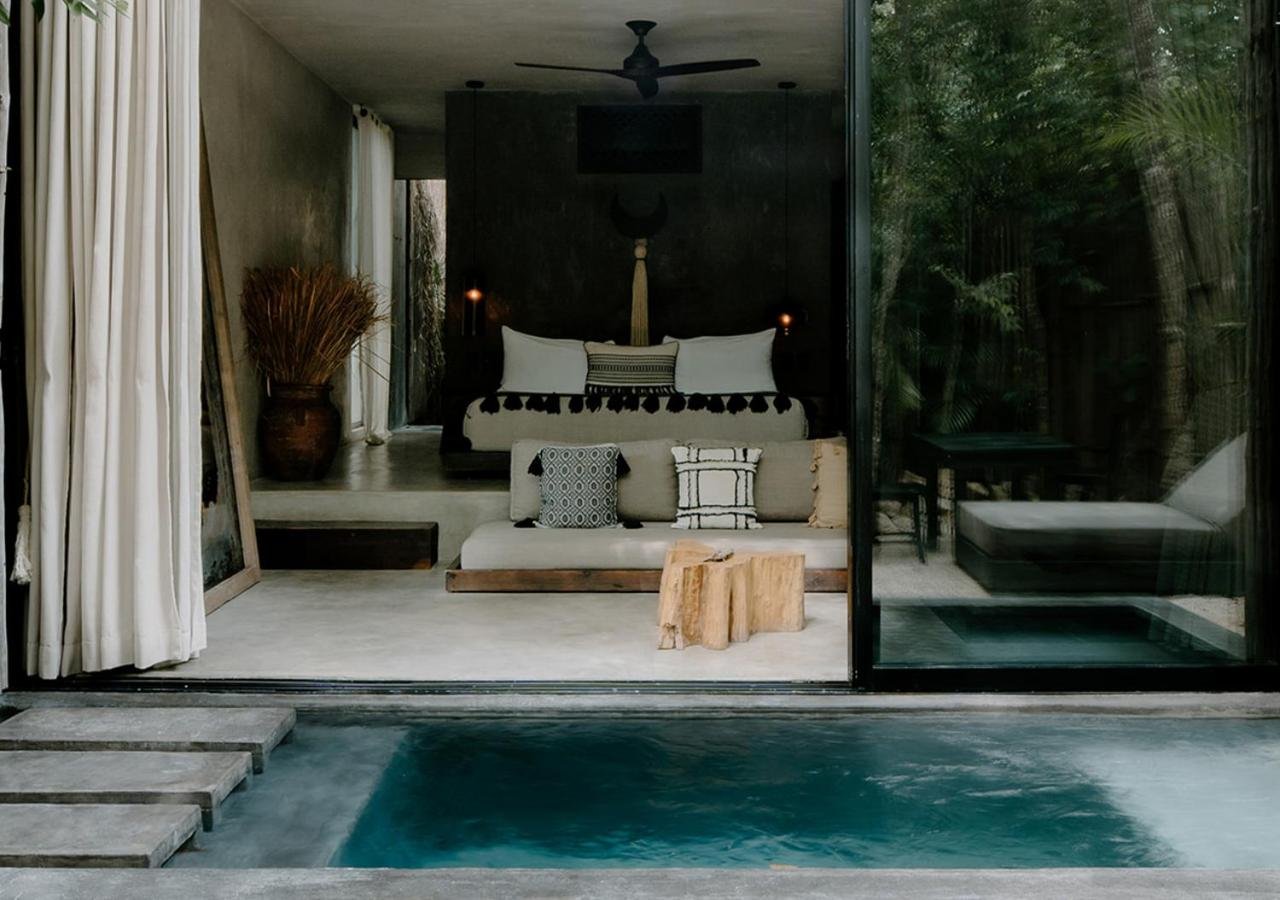 Suite con piscina climatizada personalizada. — 5