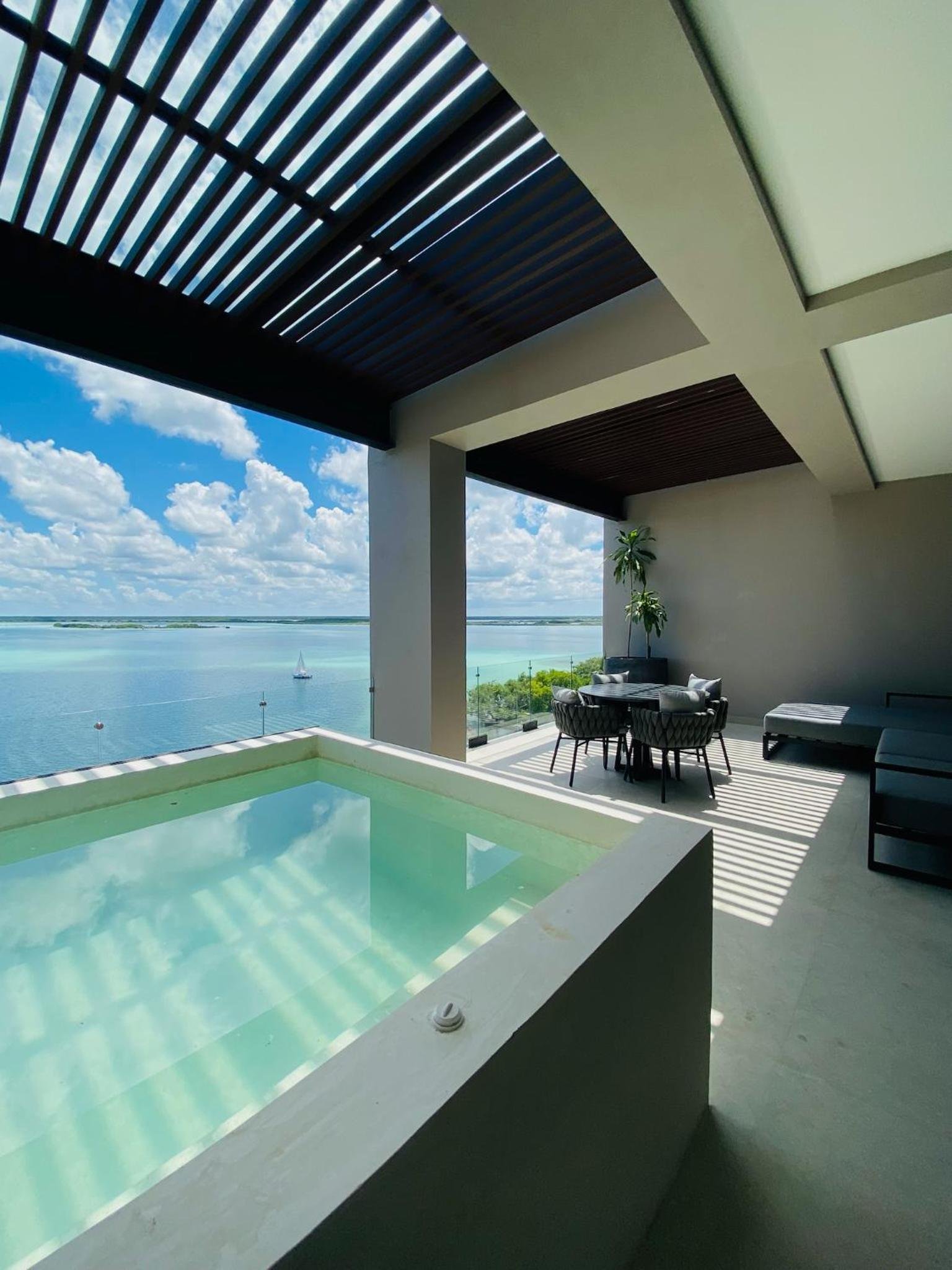 Suite Junior de Lujo — 2