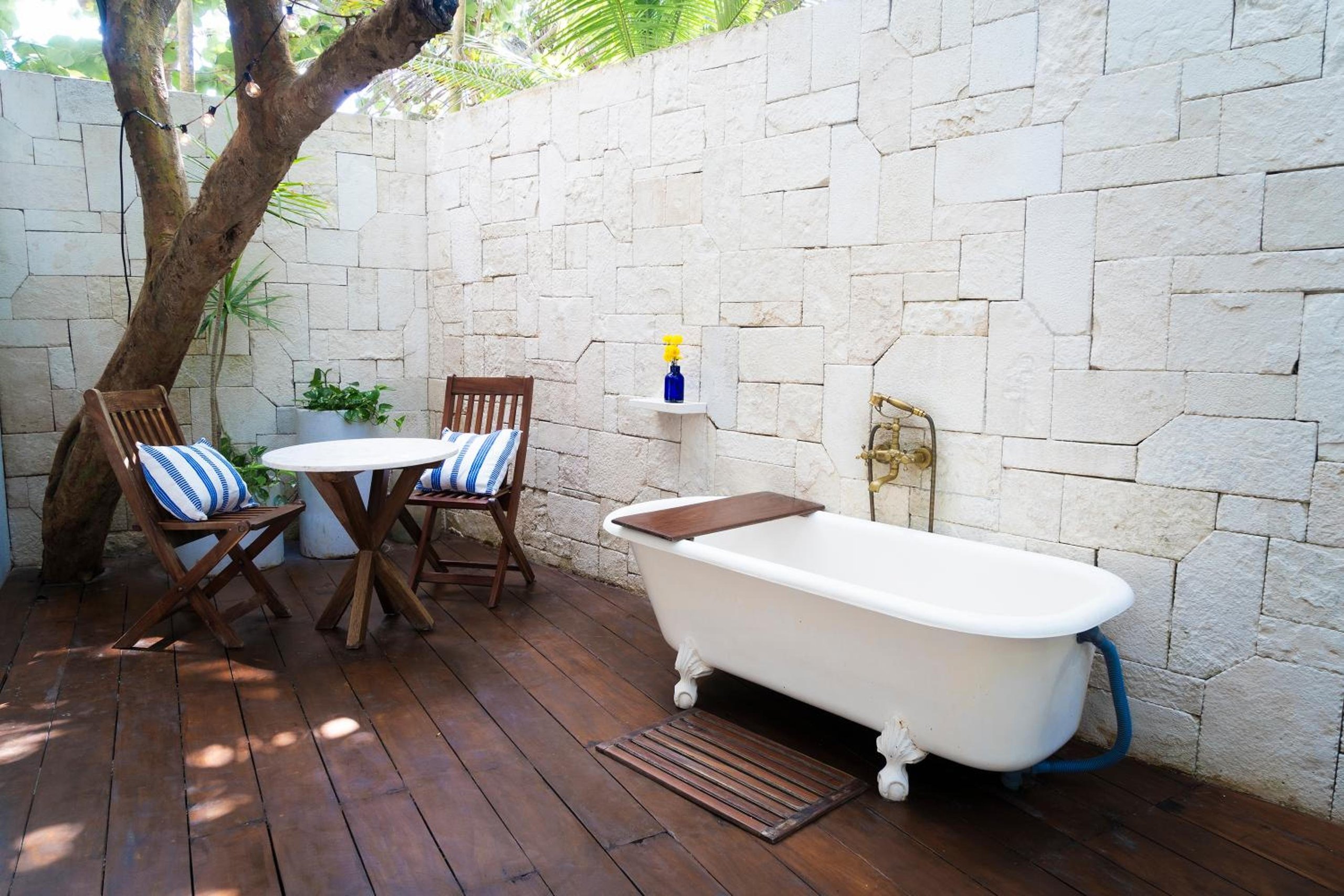 Ground Floor Beach Side Suite — 3