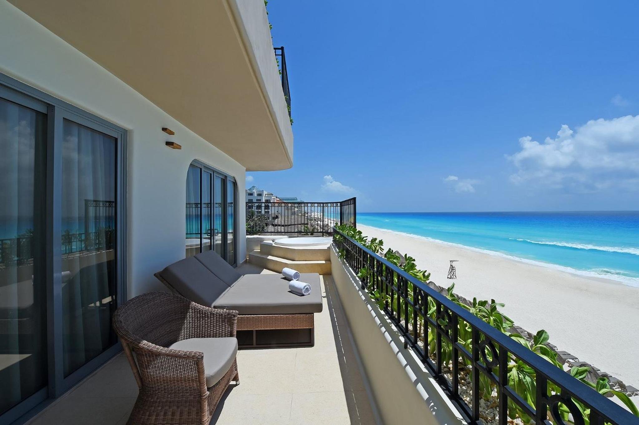 Serenity Ocean Front Suite, 1 cama King — 2