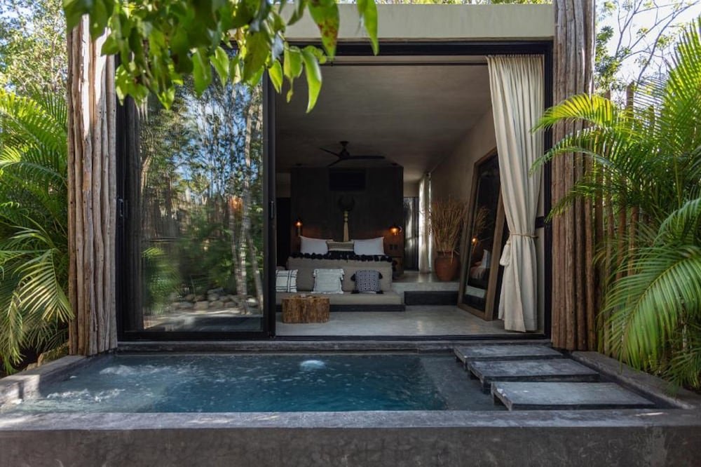 Deluxe Villa — 2