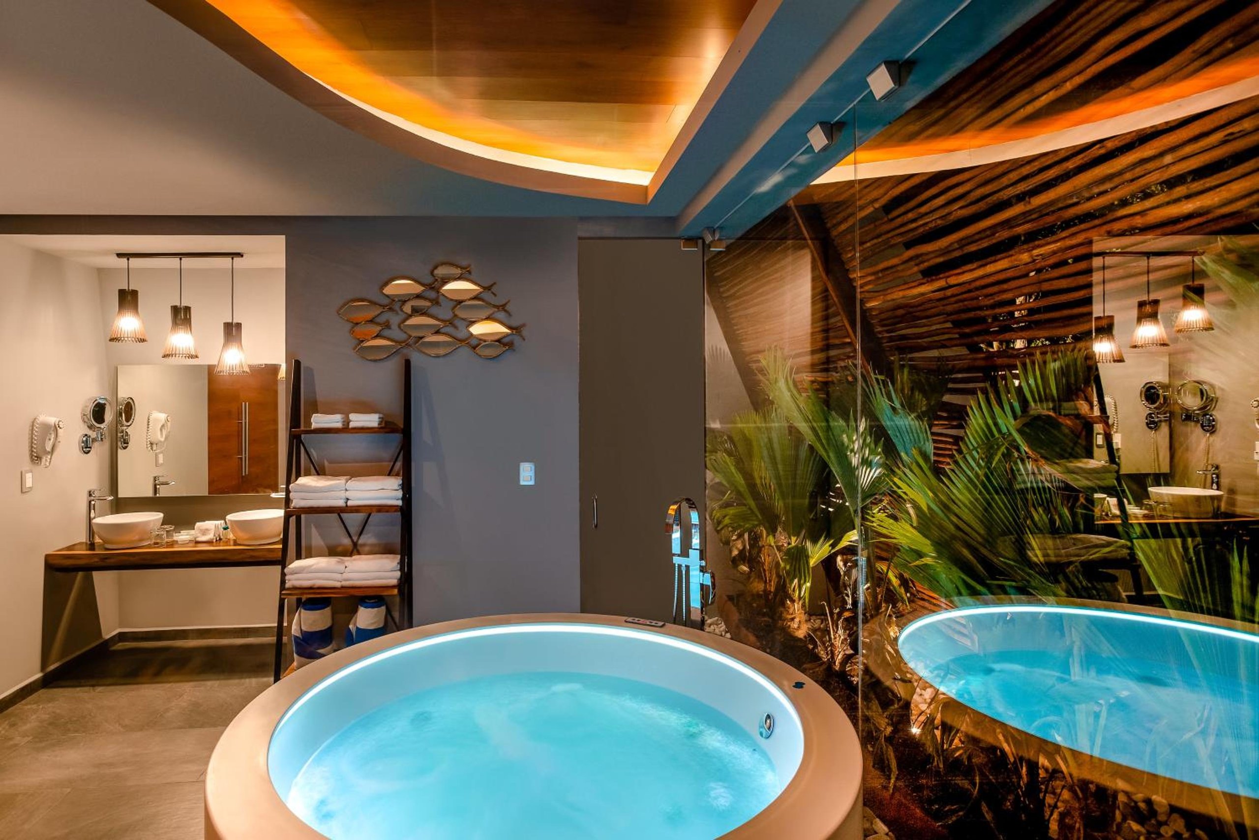 Superior Suite — 3