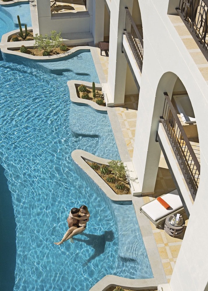 Junior Suite con Acceso Directo a la Piscina y Vista al Océano King — 6