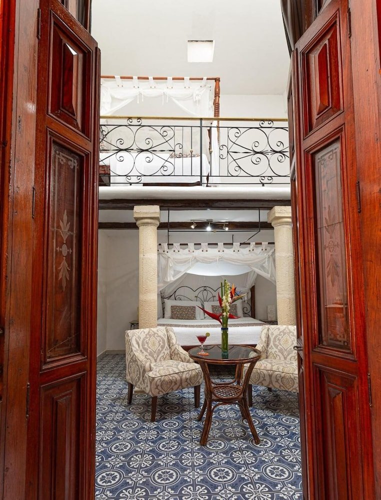 Suite, Multiple Beds — 4