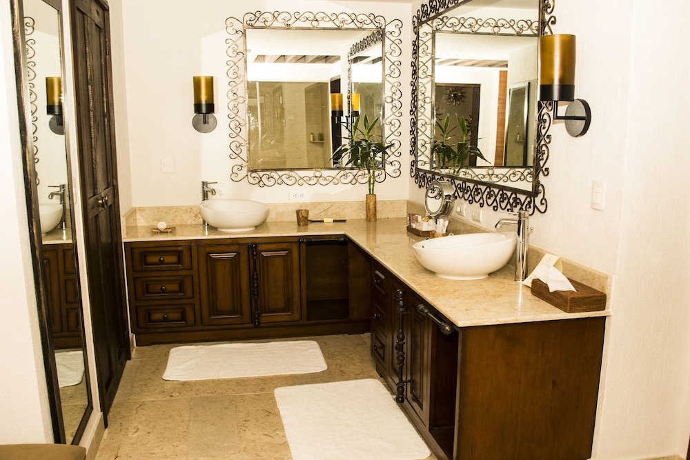 Suite Presidencial con Acceso Directo a la Piscina Frente al Mar — 8
