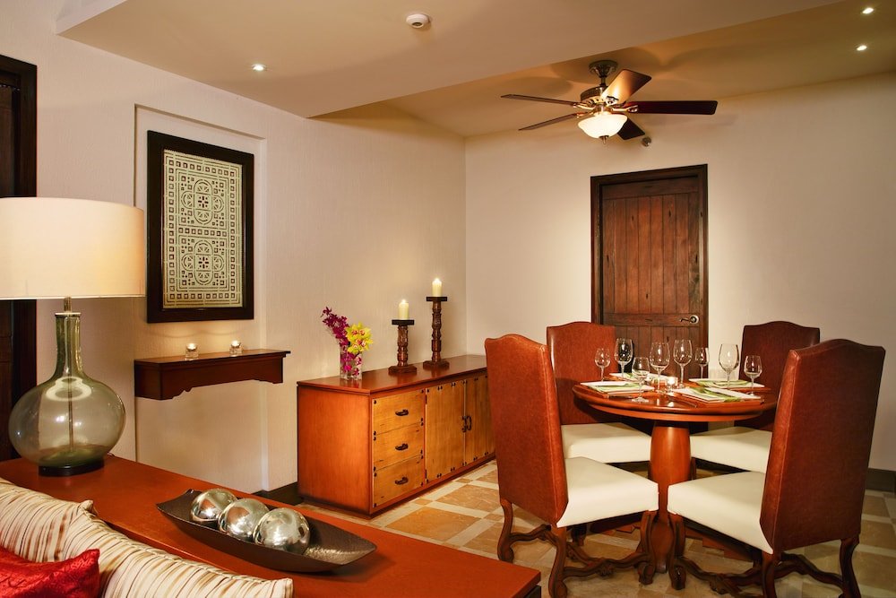 Suite Master con Acceso Directo a la Piscina Frente al Mar — 4