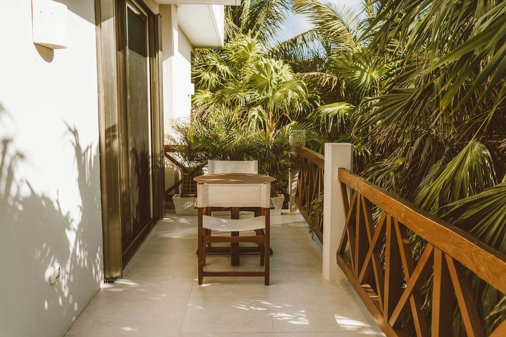 Suite Superior de Lujo con Vista Tropical — 4