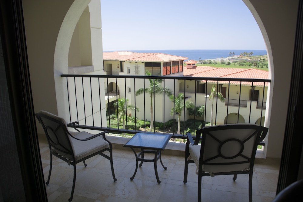 Suite Junior con Vista al Jardín Doble — 6