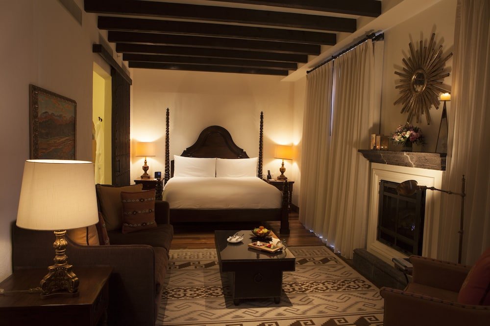 Rey Colonial en la Azotea — 6