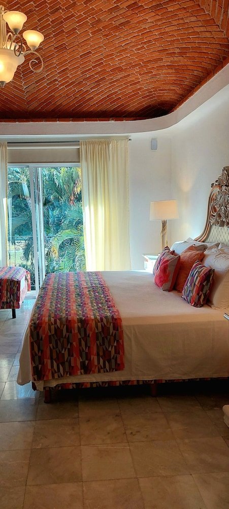 Suite Junior, 1 cama King, vista a la piscina — 6