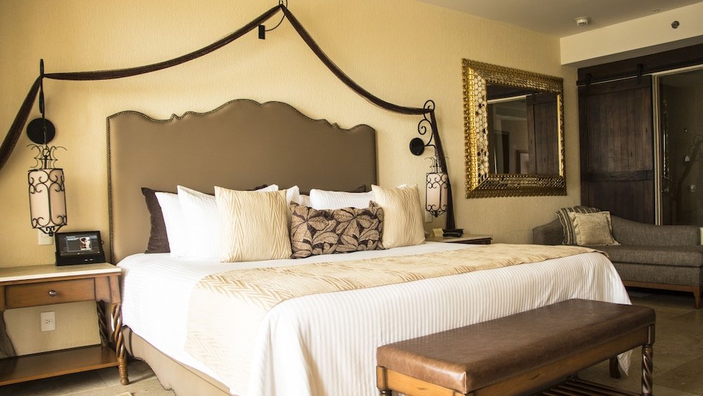 Suite Presidencial con Acceso Directo a la Piscina Frente al Mar — 3