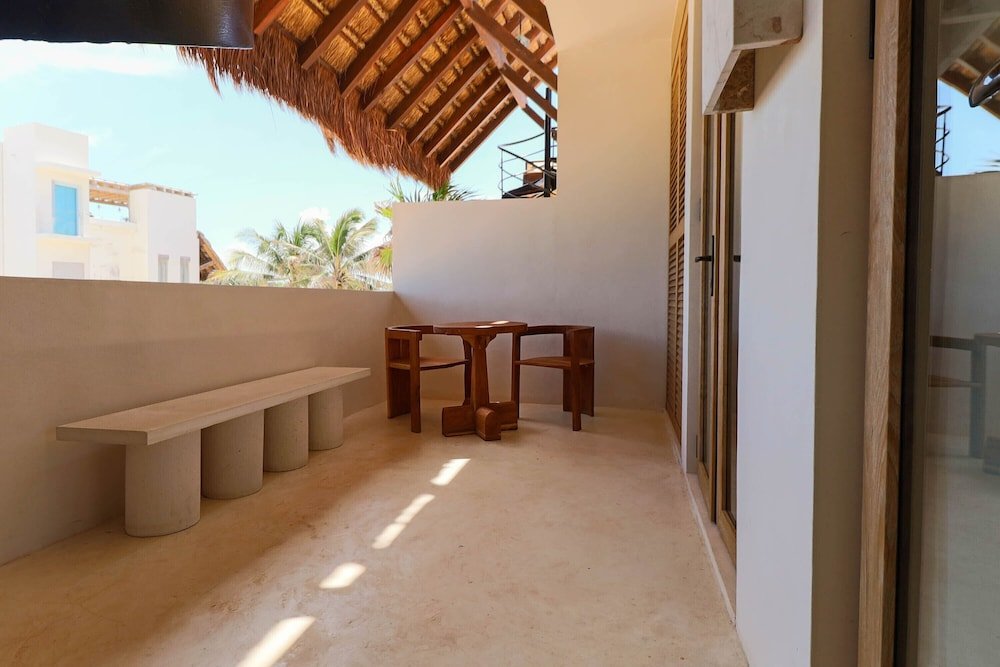 Atrium Room Superior — 8