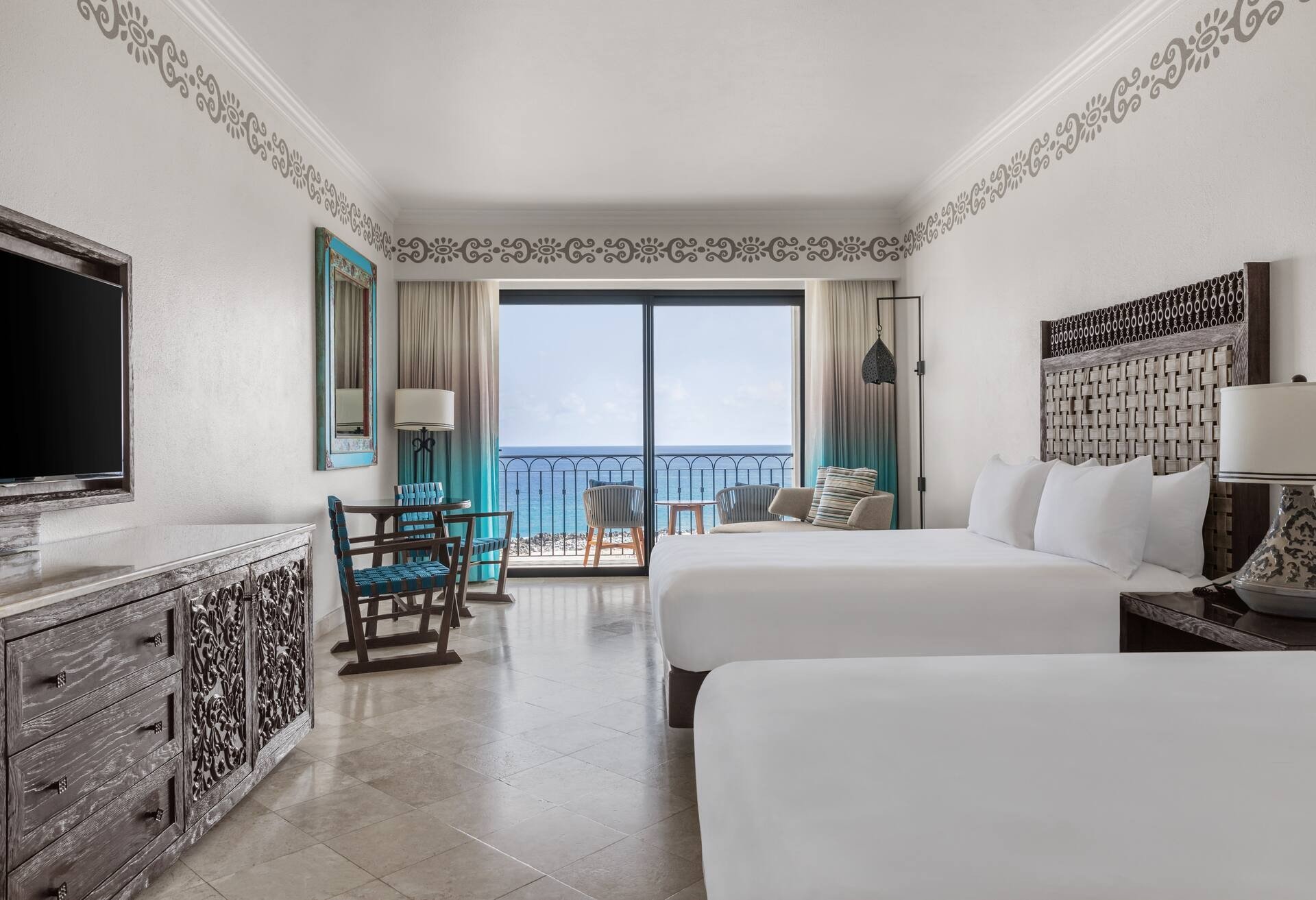 Deluxe 2 camas Queen Oceanfront balcón — 6