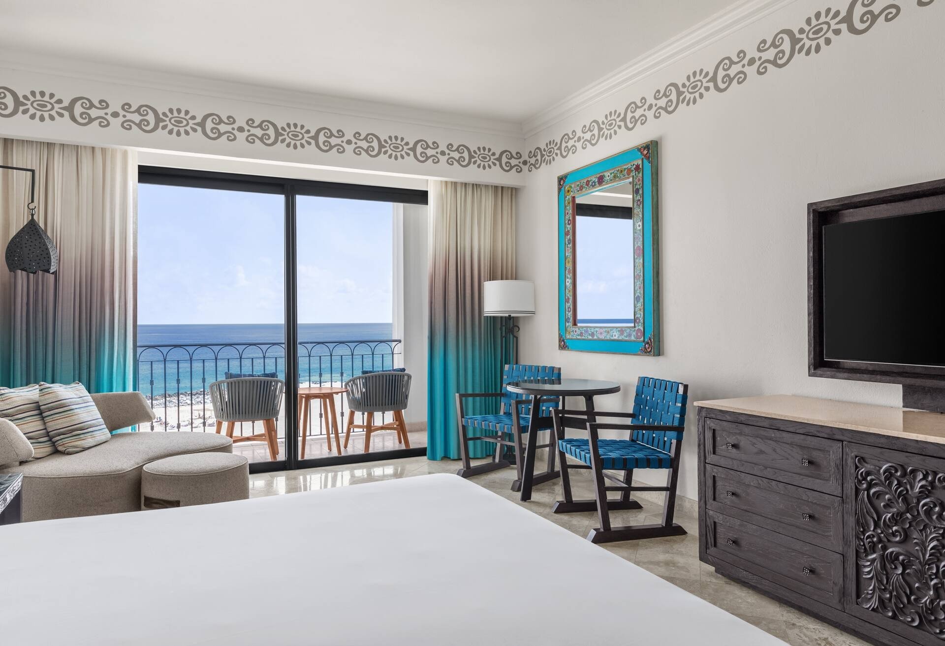 Deluxe 1 cama King Oceanfront balcón — 5