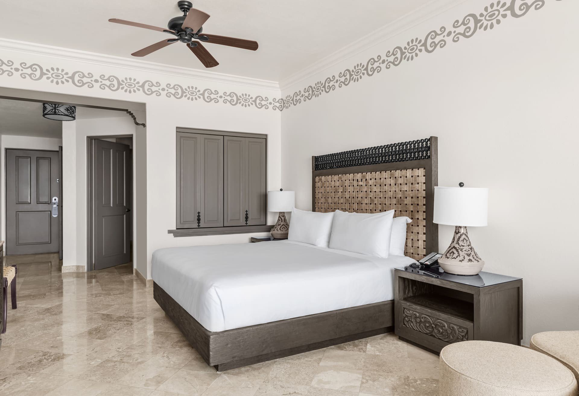 1 cama King Coastal vista al jardín balcón