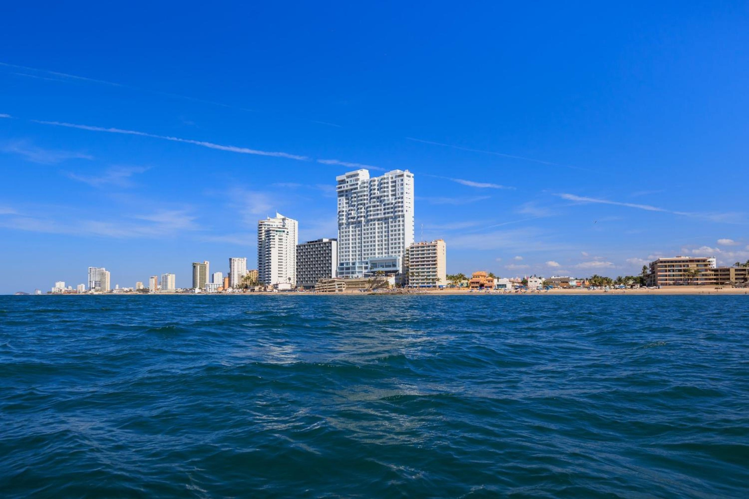 Courtyard by Marriott Mazatlan Beach Resort — foto principal