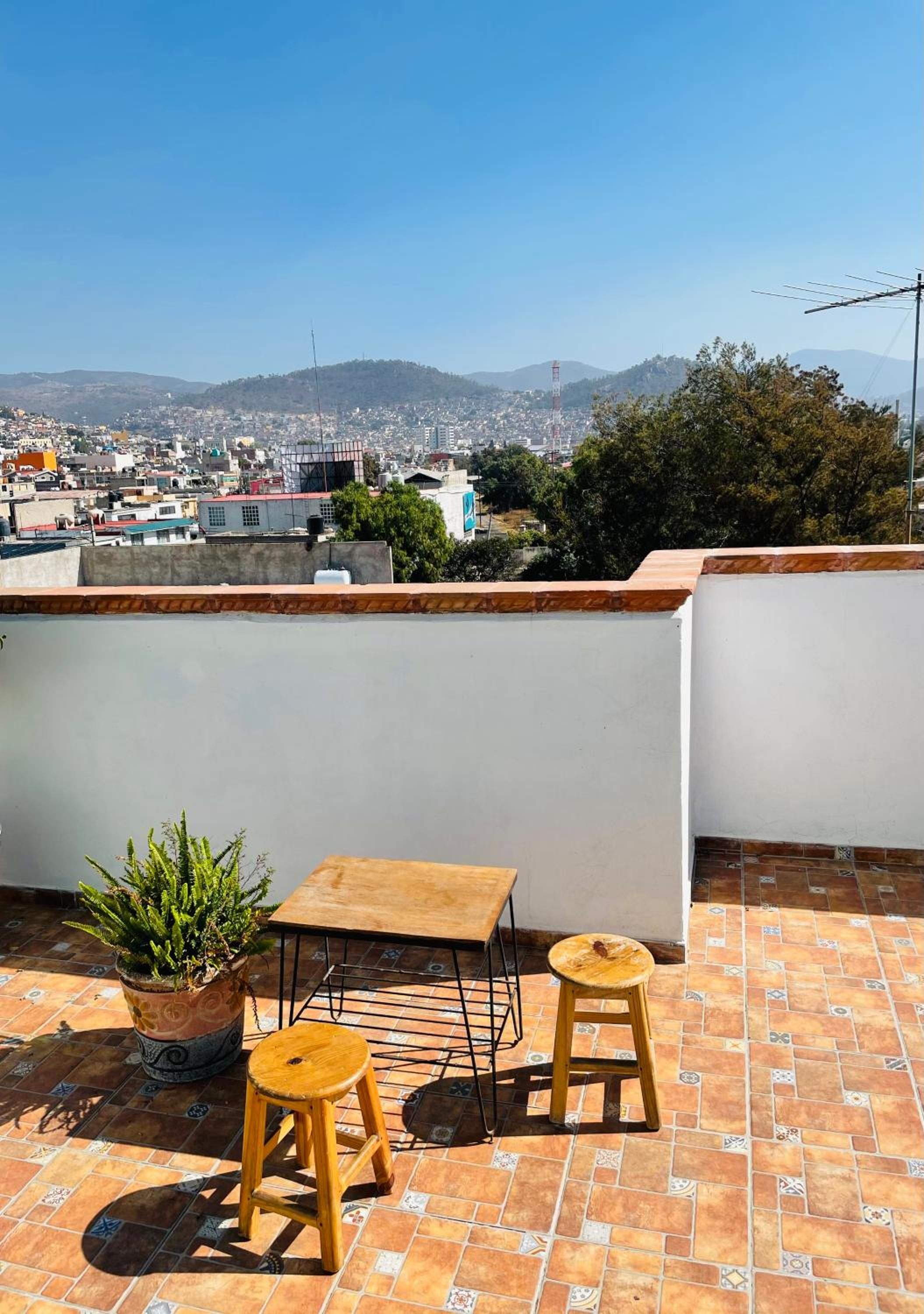 Hostal Makea Pachuca - 2