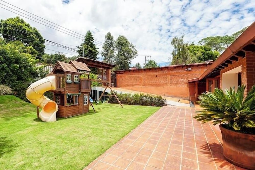 Incredible Property with Huge Garden and Pool! - 2
