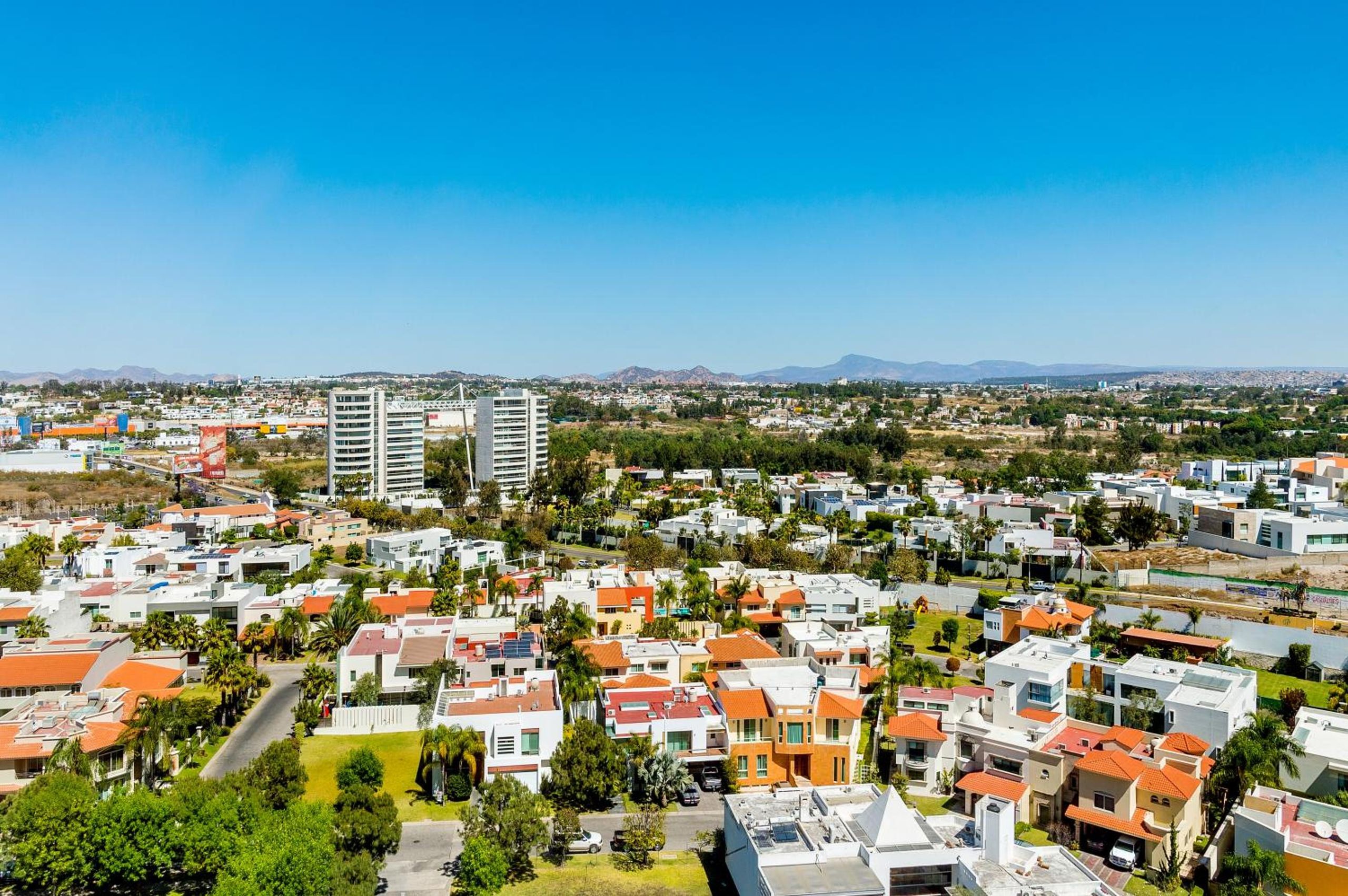 Habitación King con vista a la ciudad — 2