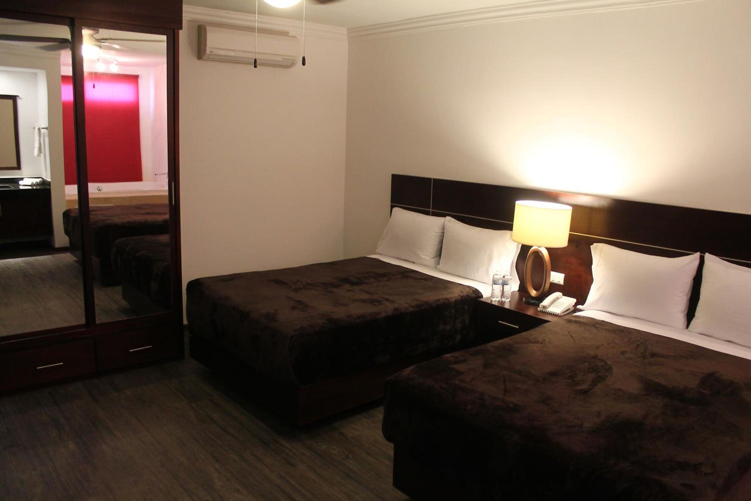 Habitación Doble de Negocios con Acceso al Gimnasio — 2