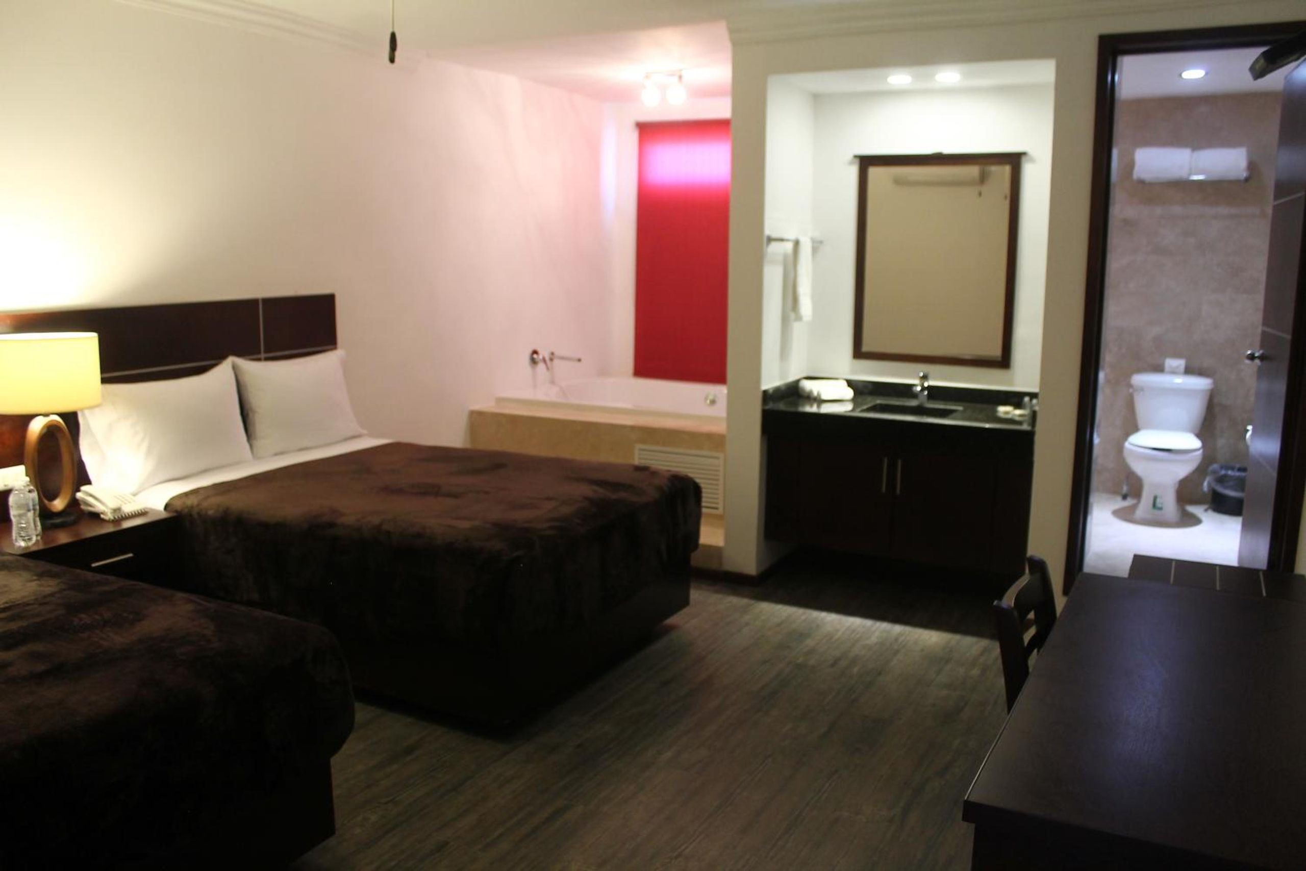Habitación Doble de Negocios con Acceso al Gimnasio — 3