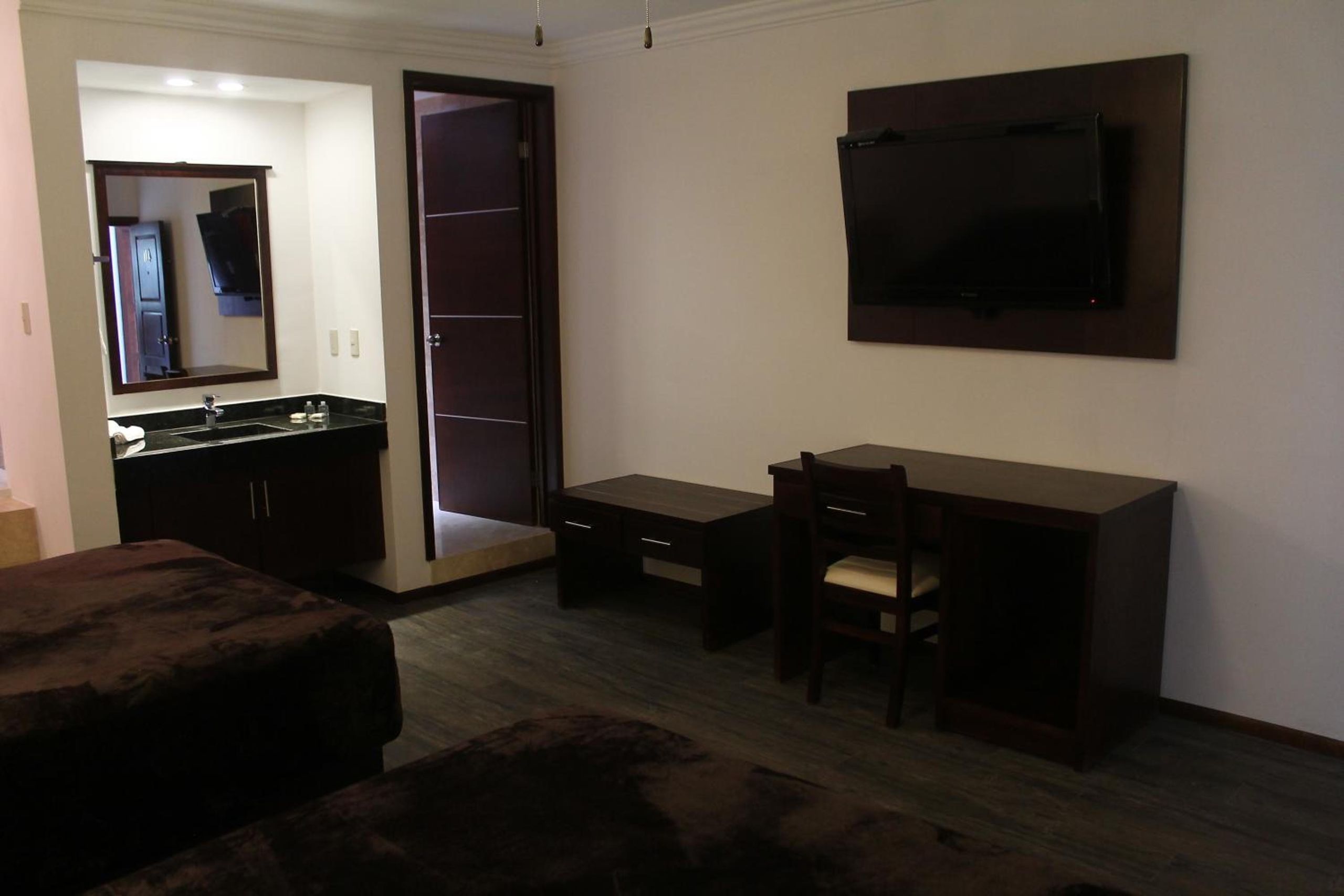 Habitación Doble de Negocios con Acceso al Gimnasio — 4