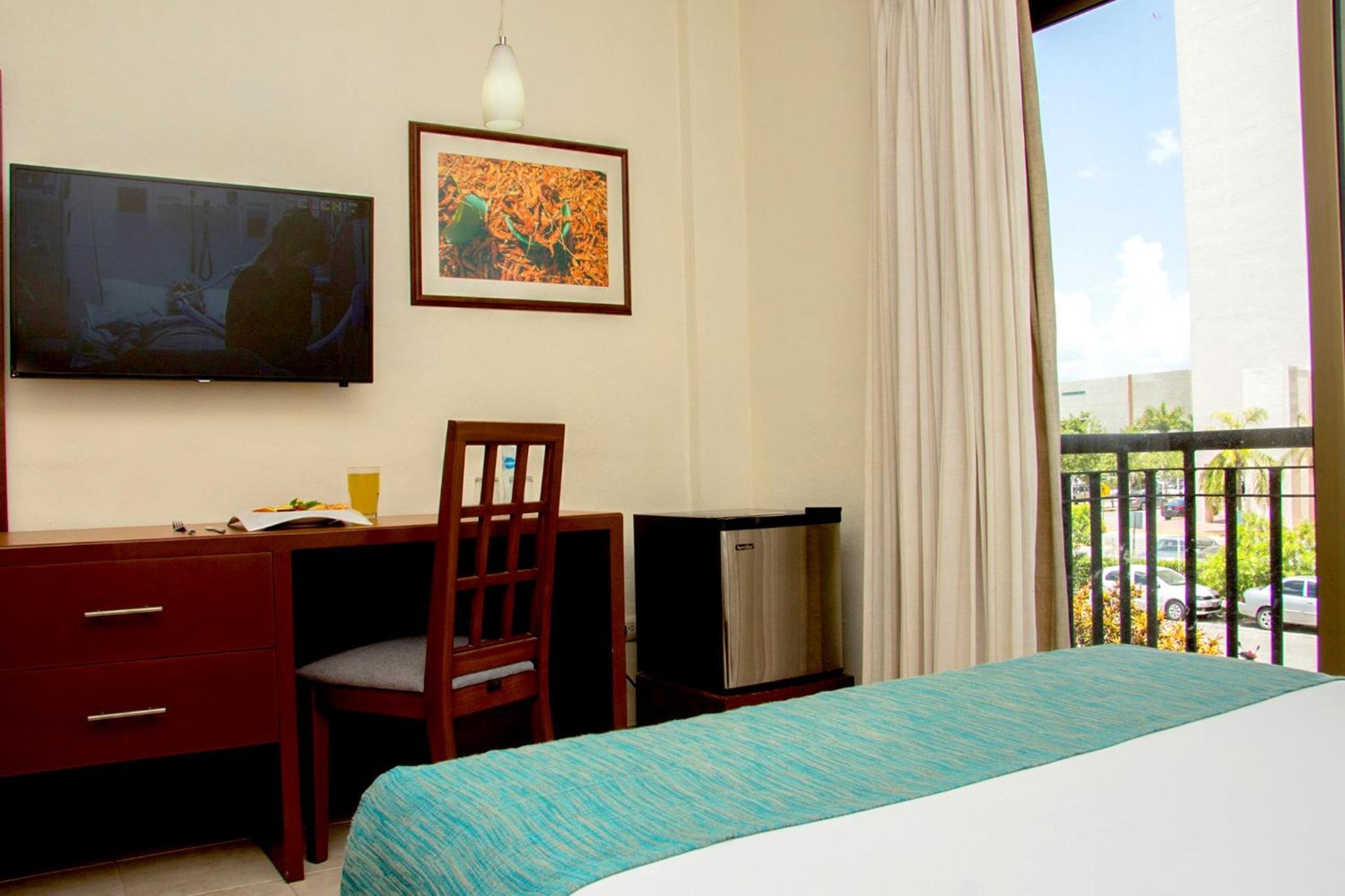 Habitación Estándar Doble con Dos Camas Dobles — 6