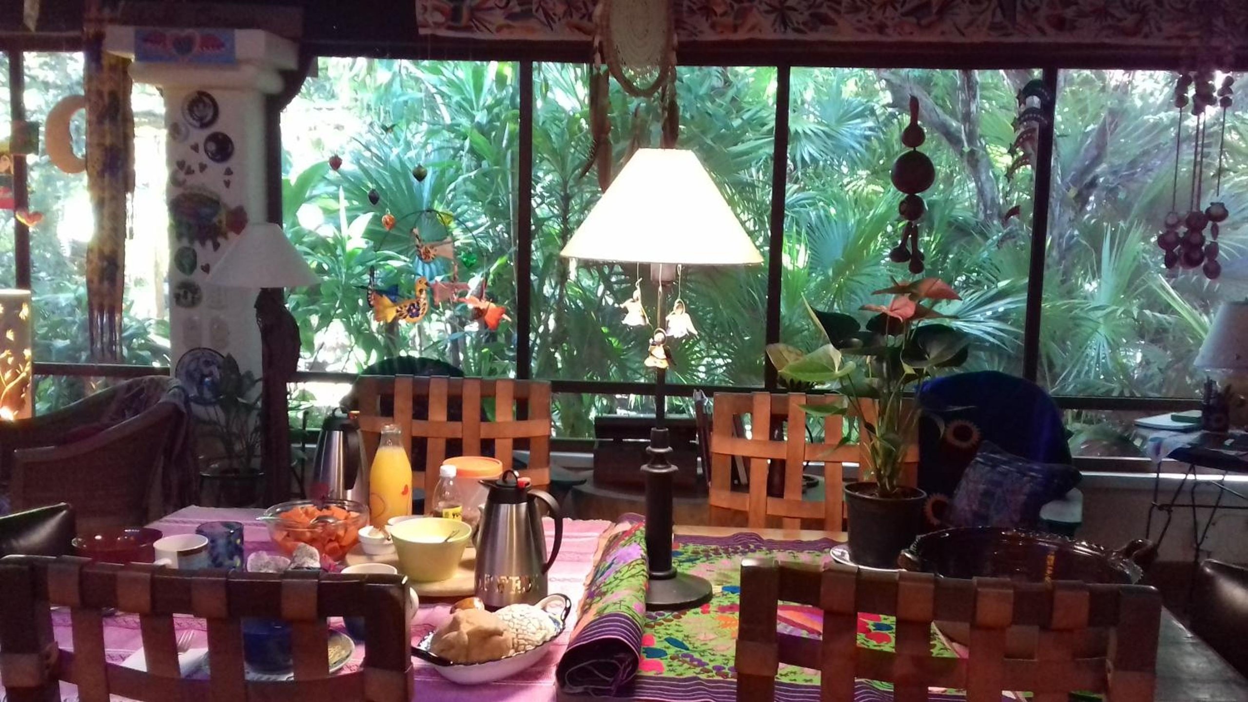 Habitación Triple con Vista al Jardín — 2