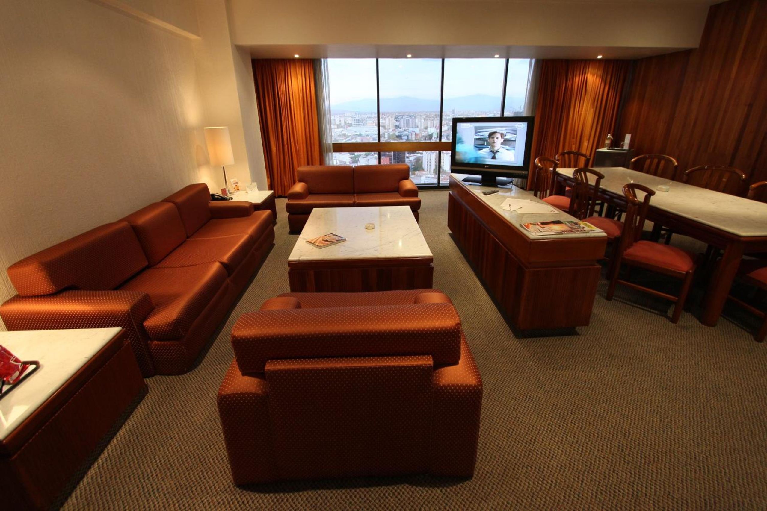 Suite Deluxe con Bañera de Hidromasaje — 6
