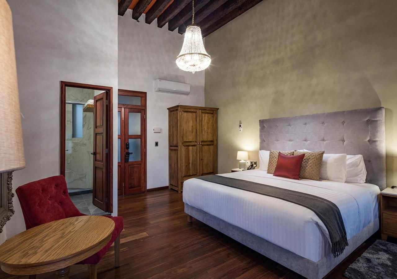 Habitación King con Balcón — 6