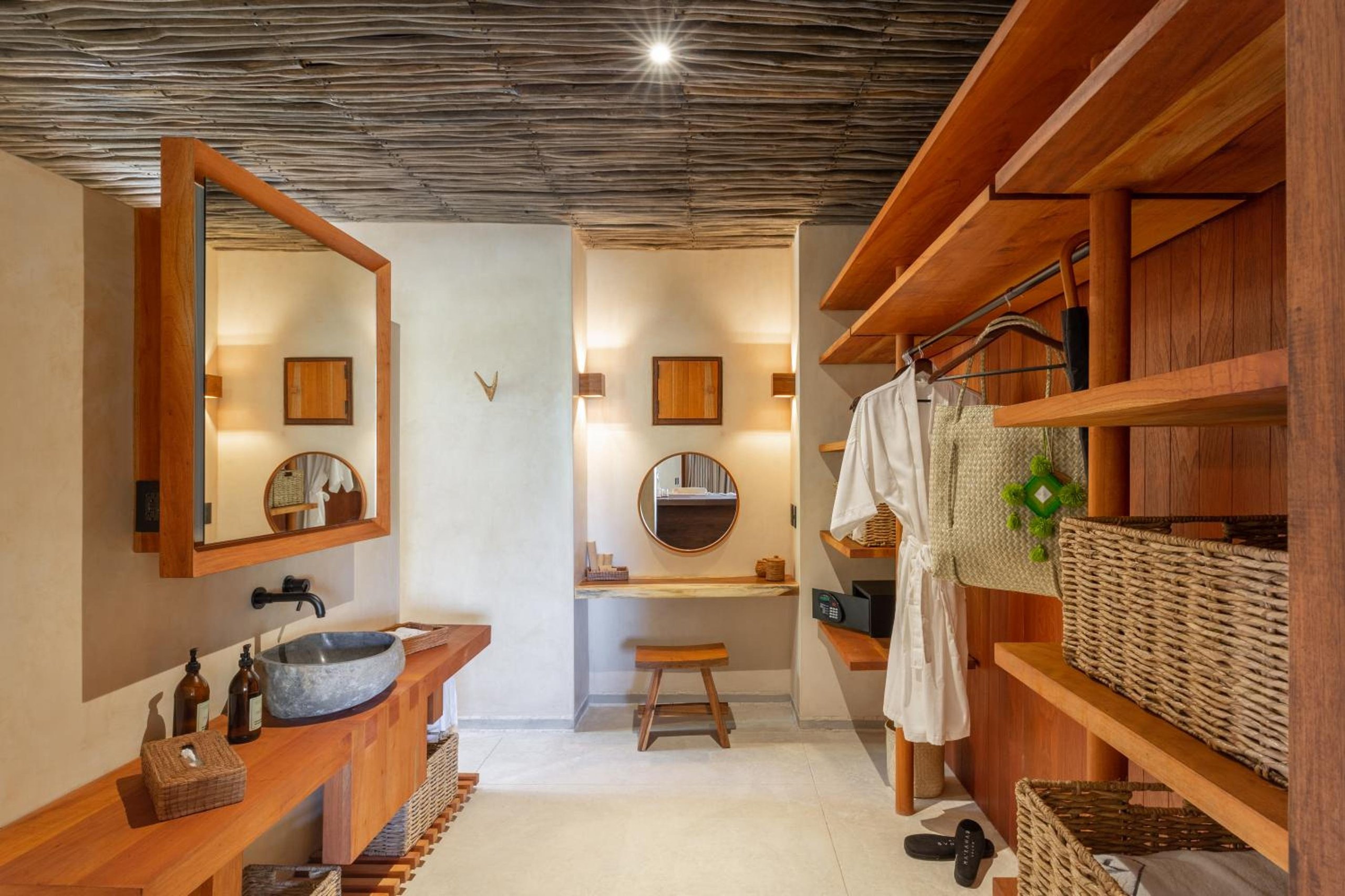 Suite frente al mar en planta baja — 8