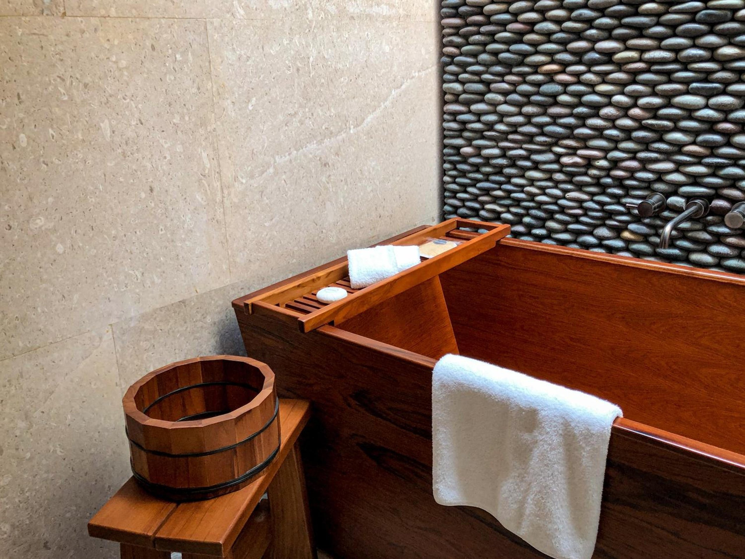 Asahi Dos Dormitorios con piscina en Nobu Residences — 5